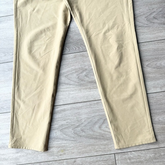 Abercrombie & Fitch The Traveler Khaki Skinny Taper Stretch Pants - Picture 7 of 15